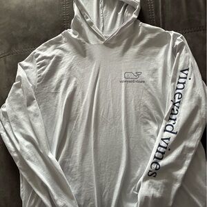 Vineyard Vines Men's White and Blue Long Sleeve Tee